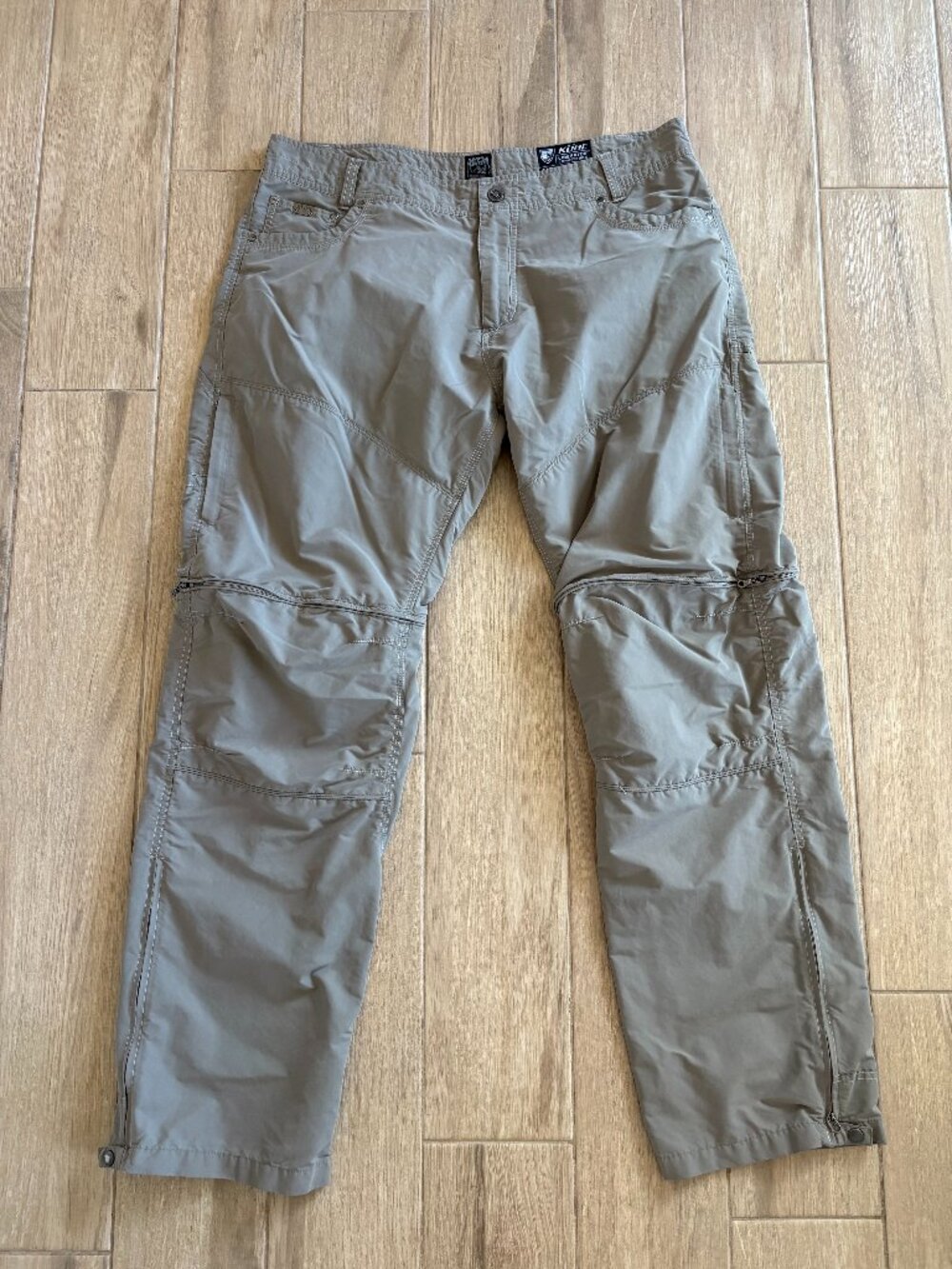 Kuhl Liberator Convertible Pants Mens 40x34 Khaki Outdoor Hike Utility Gorpcore
